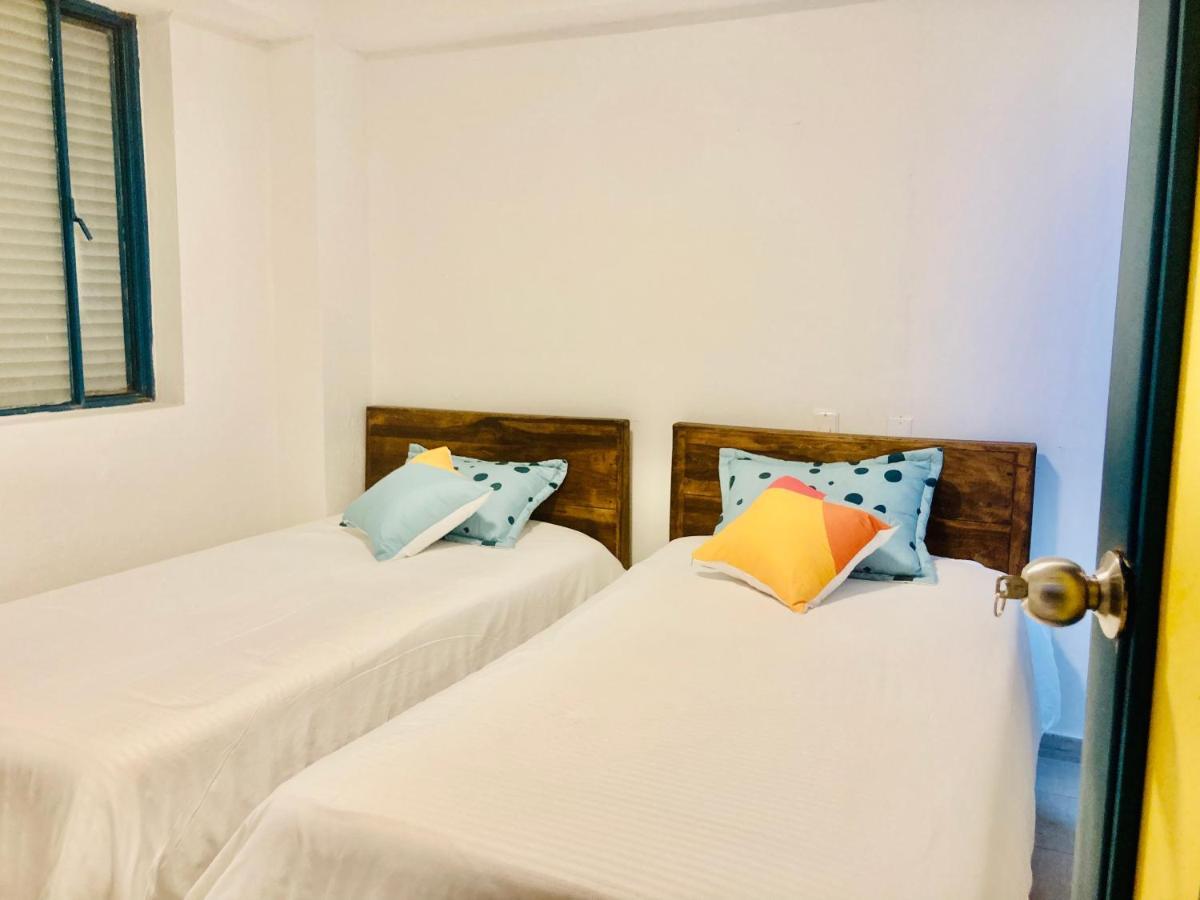 Hostal Casa Lantana La Candelaria โบโกตา ภายนอก รูปภาพ