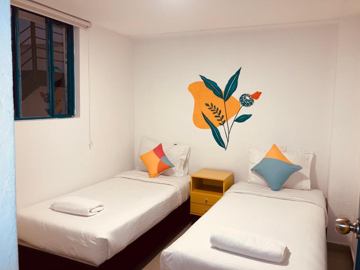 Hostal Casa Lantana La Candelaria โบโกตา ภายนอก รูปภาพ
